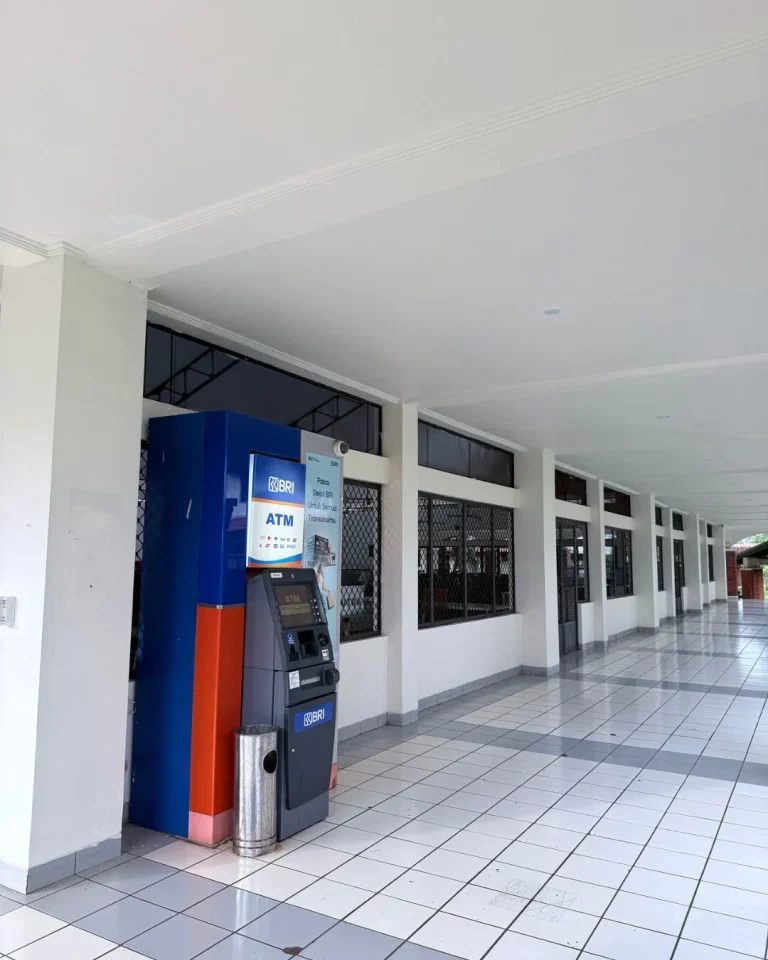 ATM BRI SMA Dwiwarna