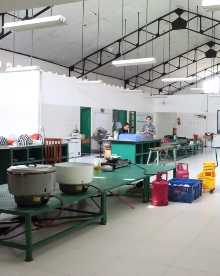 Dapur Sekolah SMA Dwiwarna
